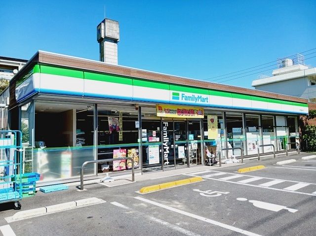 近くのファミリーマート夏目店様まで850m(徒歩11分)