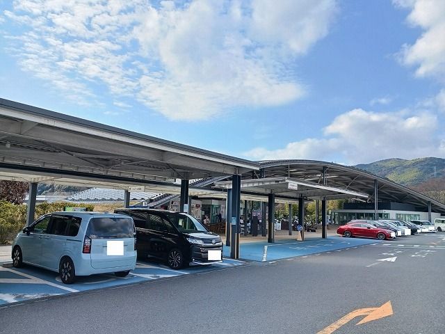 近くの道の駅ソレーネ周南まで1,300m（徒歩17分）