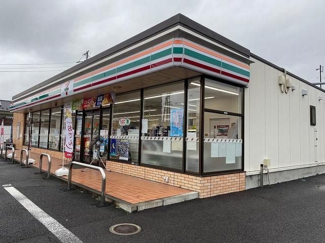 近くのセブンイレブン坂城南条店まで350m(徒歩5分)