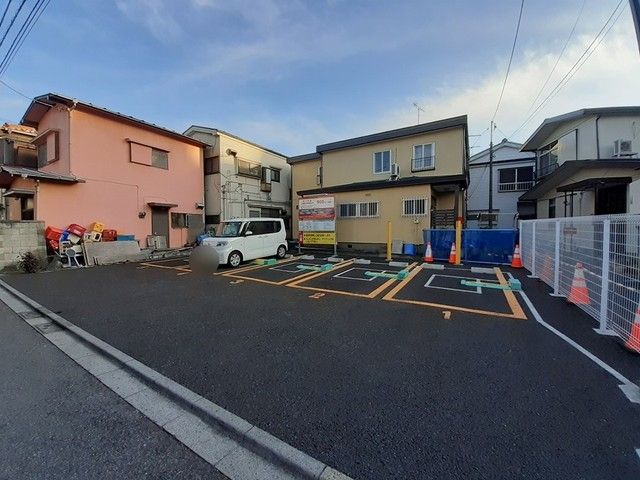 近くのコインパーキングまで435m（徒歩6分）