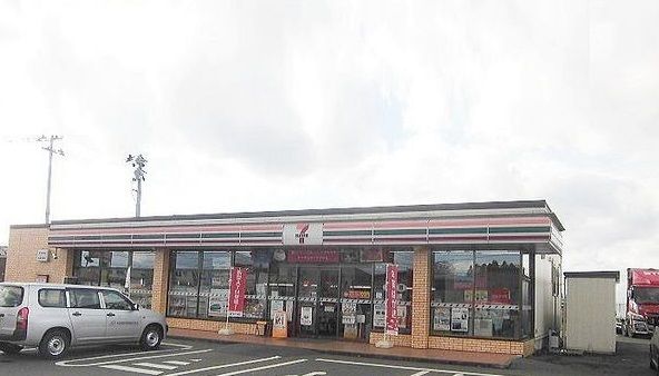 近くのセブンイレブン北上金属団地店まで2,600m（徒歩33分）