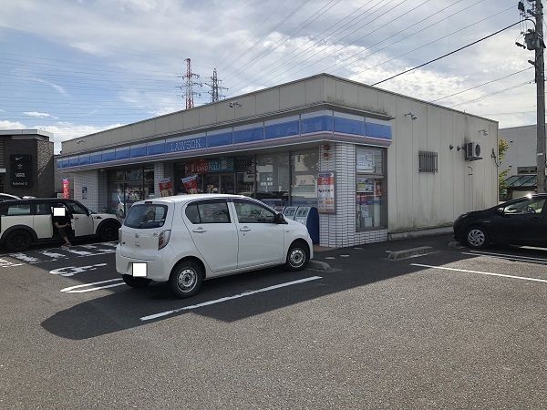 近くのローソン鯖江宮前店まで350m(徒歩5分)