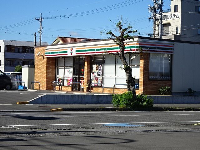 近くのセブンイレブン焼津駅北店まで400m（徒歩5分）