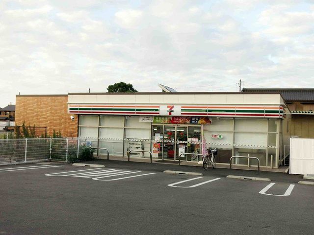 近くのセブンイレブン 西尾堤西まで600m（徒歩8分）