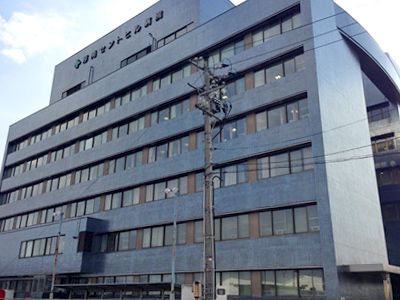 近くの厚南セントヒル病院まで1,300m（徒歩17分）