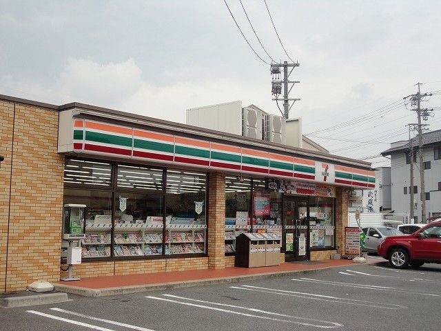 近くのセブンイレブン　宮後町砂場店まで450m（徒歩6分）
