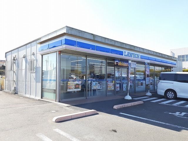 近くのローソン都城下川東三丁目店まで1,000m(徒歩13分)