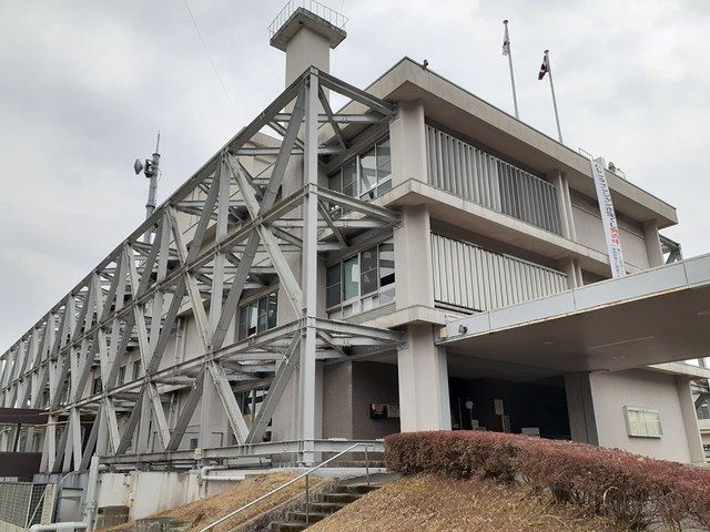 近くの熊本県球磨総合庁舎まで1,100m（徒歩14分）
