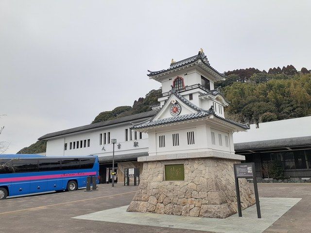 近くの人吉駅まで2,900m（徒歩37分）