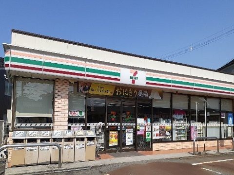 近くのセブンイレブン富山水橋辻ヶ堂店まで650m（徒歩9分）