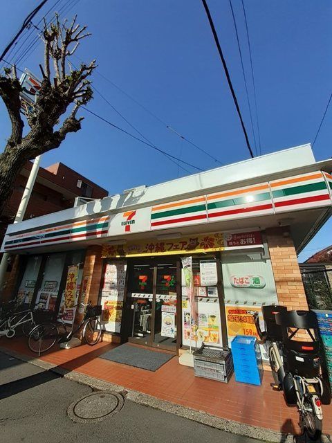 近くのセブンイレブン 世田谷深沢店まで120m（徒歩2分）