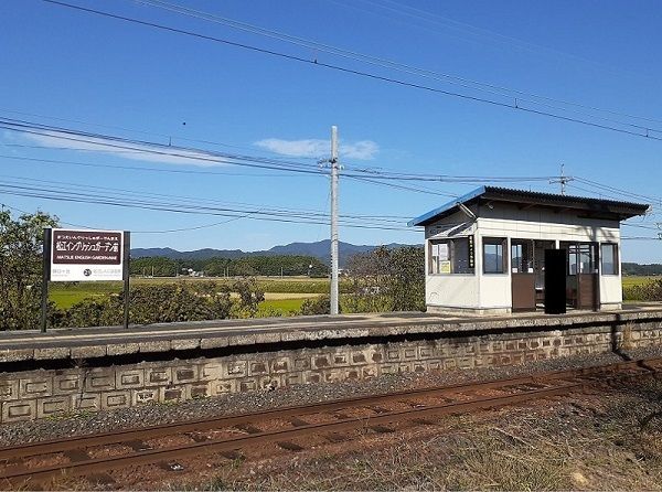 近くの松江イングリッシュガーデン前駅まで1,800m（徒歩23分）