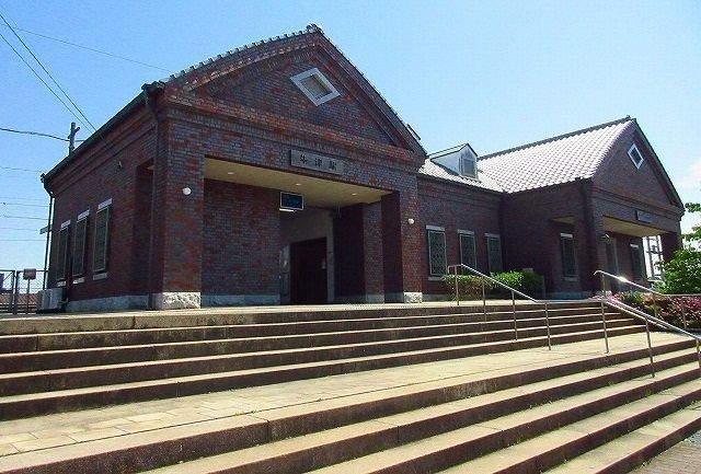 近くの牛津駅まで3,560m(徒歩45分)