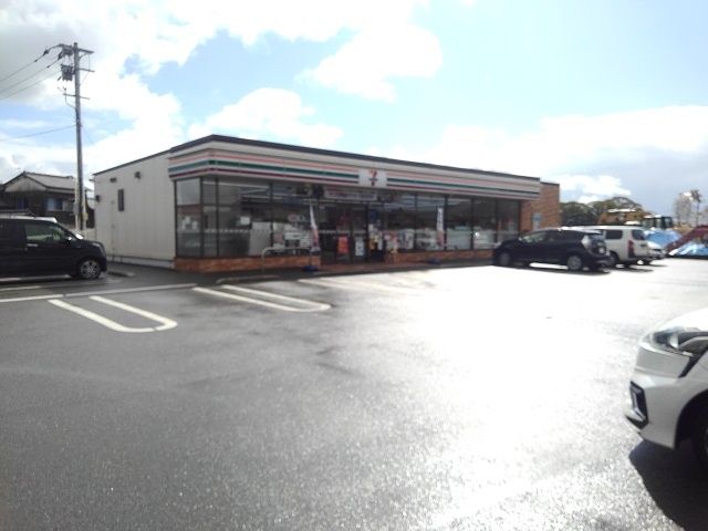 近くのセブンイレブン久留米三潴玉満店まで510m(徒歩7分)