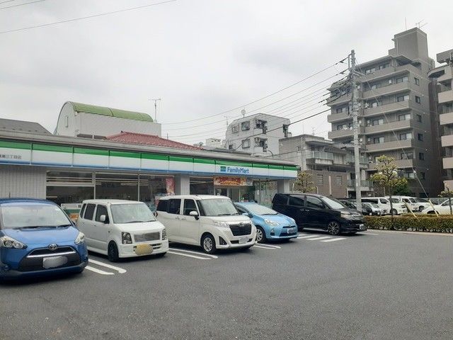 近くのファミリーマート足立綾瀬3丁目まで172m(徒歩3分)