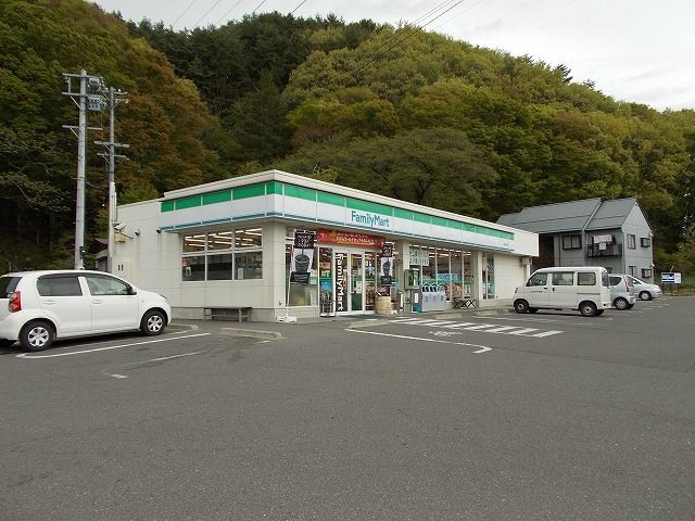 近くのファミリーマート 茅野本町東店まで1,220m(徒歩16分)