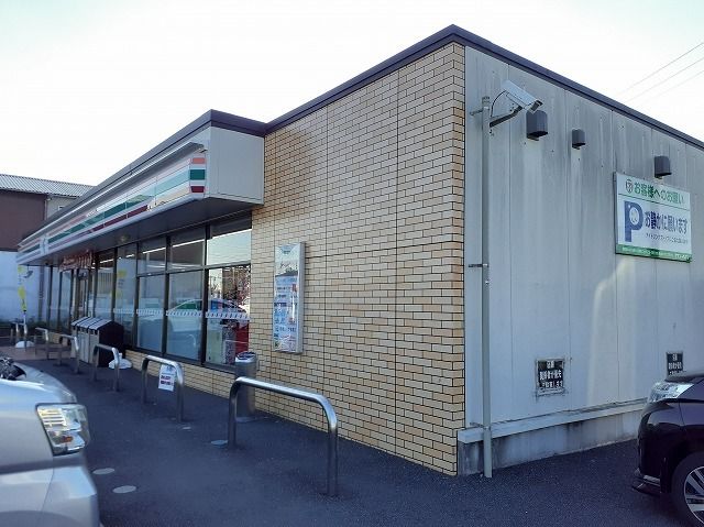 近くのセブンイレブン浜松小池南店まで650m（徒歩9分）