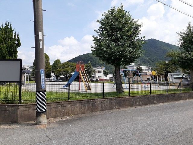 近くの松原公園まで110m（徒歩2分）