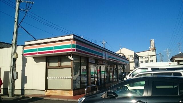 近くのセブンイレブン幸手中2丁目店まで350m（徒歩5分）