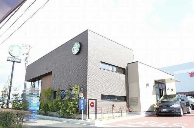 近くのスターバックス様まで600m（徒歩8分）