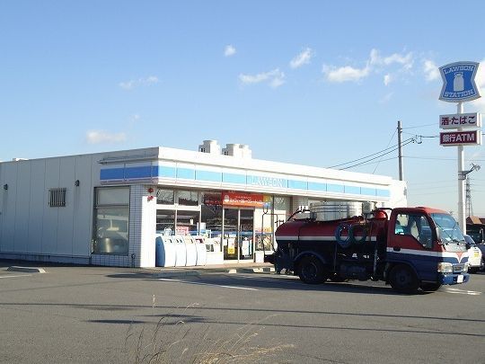 近くのコンビニまで650m（徒歩9分）