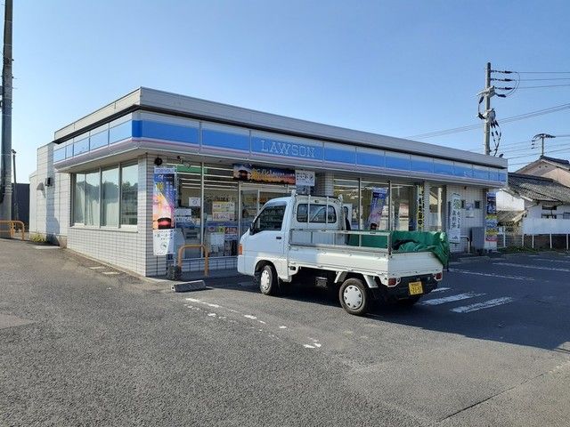 近くのローソン串木野大原店まで450m(徒歩6分)