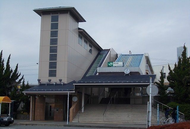 近くの東海道線・鴨宮駅まで1,005m(徒歩13分)