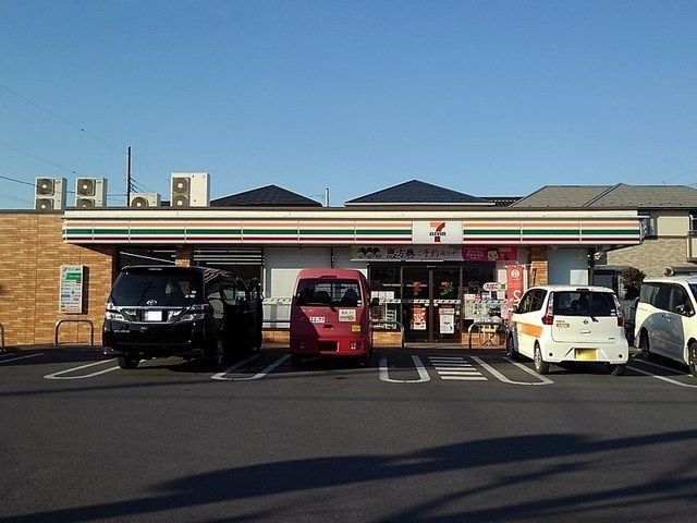 近くのセブンイレブン八潮2丁目まで500m(徒歩7分)