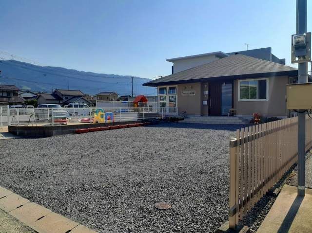 近くのクローバー保育園まで710m（徒歩9分）