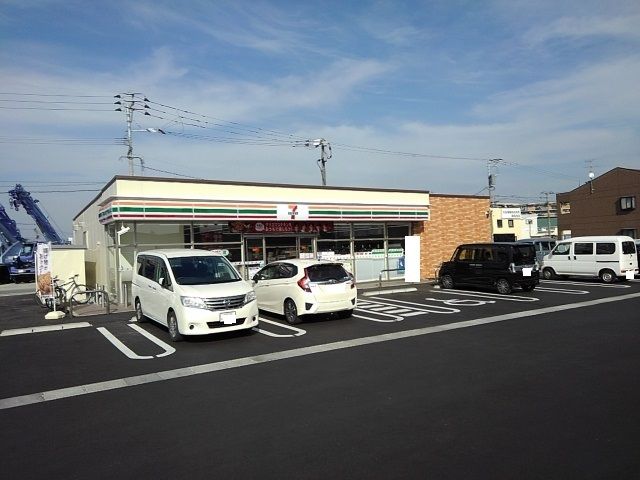 近くのセブンイレブン福岡多々良小前まで300m（徒歩4分）