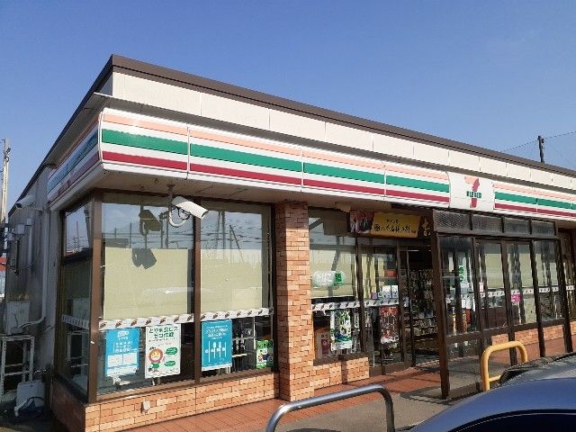 近くのセブンイレブン富山向新庄５丁目まで290m（徒歩4分）