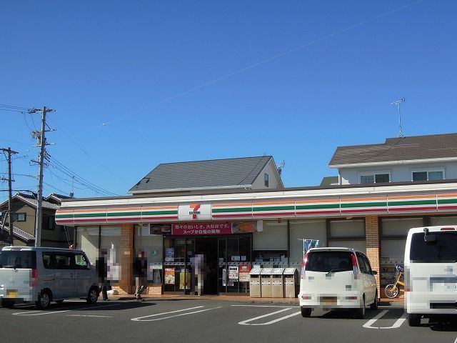 近くのセブンイレブン清水三保店まで450m（徒歩6分）