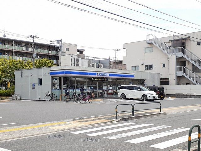 近くのローソンまで443m（徒歩6分）