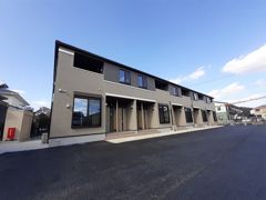 オーヴ・プラシードの外観画像