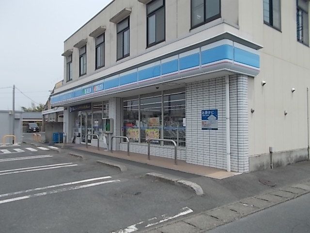 近くのコンビニまで500m（徒歩7分）