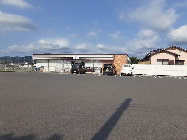 近くのセブンイレブン大村黒丸町店まで783m（徒歩10分）