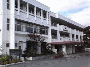 近くの福木小学校まで1,900m（徒歩24分）