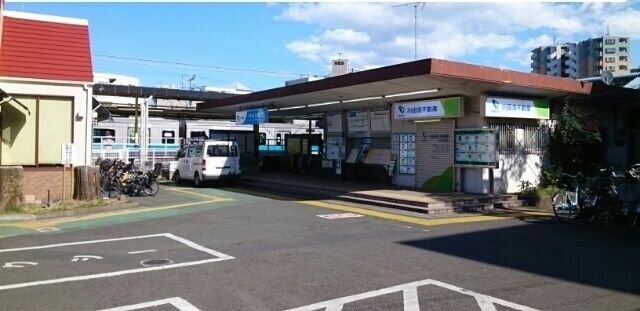 近くの中央林間駅まで750m(徒歩10分)