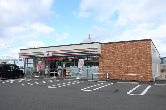 近くのコンビニまで150m（徒歩2分）