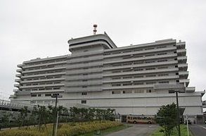 近くの東海大学病院まで2,600m（徒歩33分）
