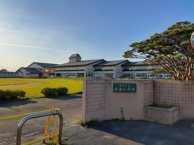 近くの小学校まで1,000m（徒歩13分）