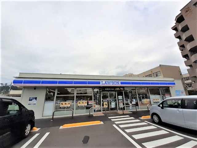 近くのローソン丸亀土器町西五丁目店まで750m(徒歩10分)