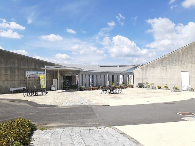 近くの華岡青州の里様まで910m（徒歩12分）