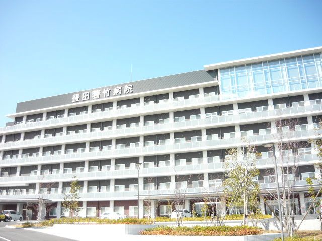 近くの名豊病院まで1,300m（徒歩17分）