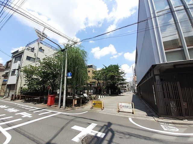 近くの一葉記念公園まで68m(徒歩1分)