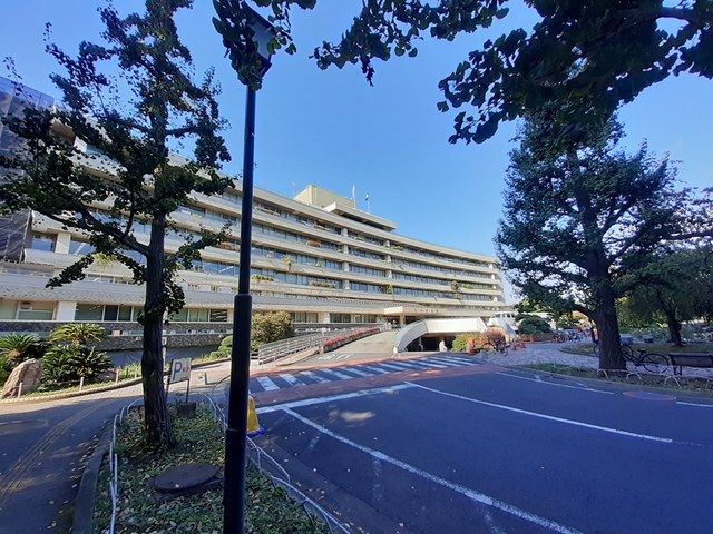近くの荒川区役所まで397m(徒歩5分)