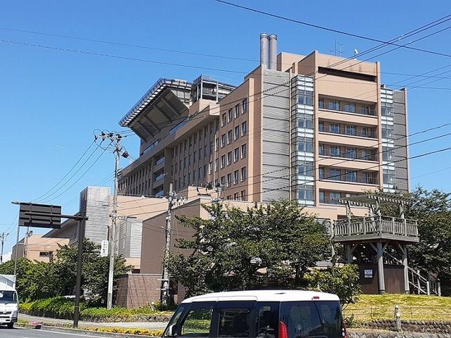 近くの鶴岡市立荘内病院まで1,200m（徒歩15分）