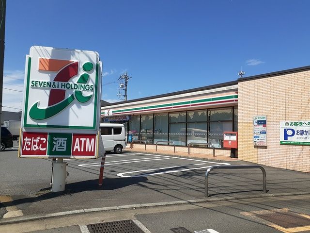 近くのセブンイレブンまで476m（徒歩6分）