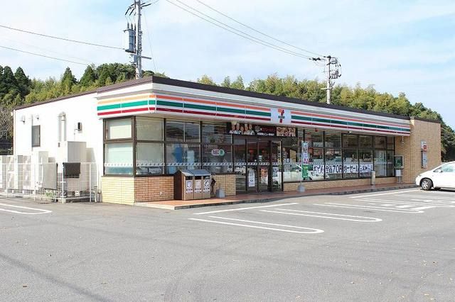 近くのセブンイレブン 東山代店まで750m(徒歩10分)