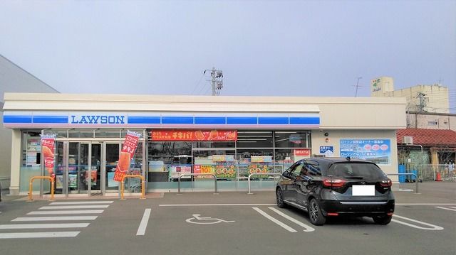 近くのローソン 花巻南川原町店まで3,000m(徒歩38分)